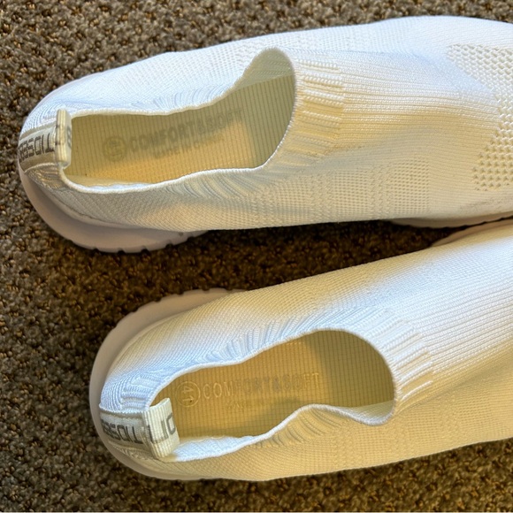 Comfort & Soft slip on white sneakers brand new never worn size 8 - Picture 4 of 4